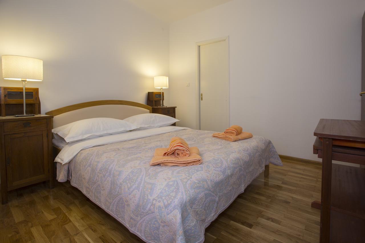 Mina Apartment *