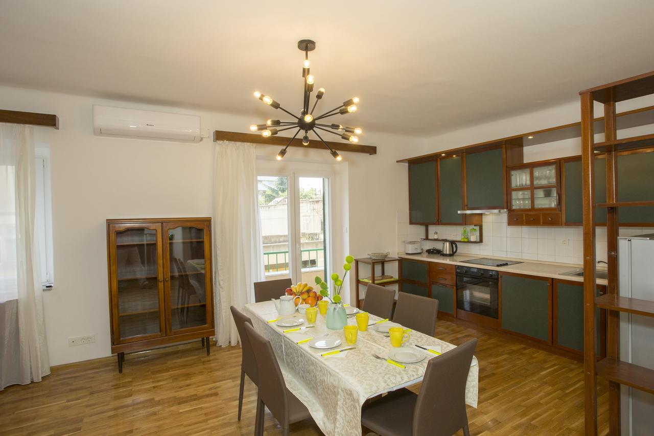 Mina Apartment *