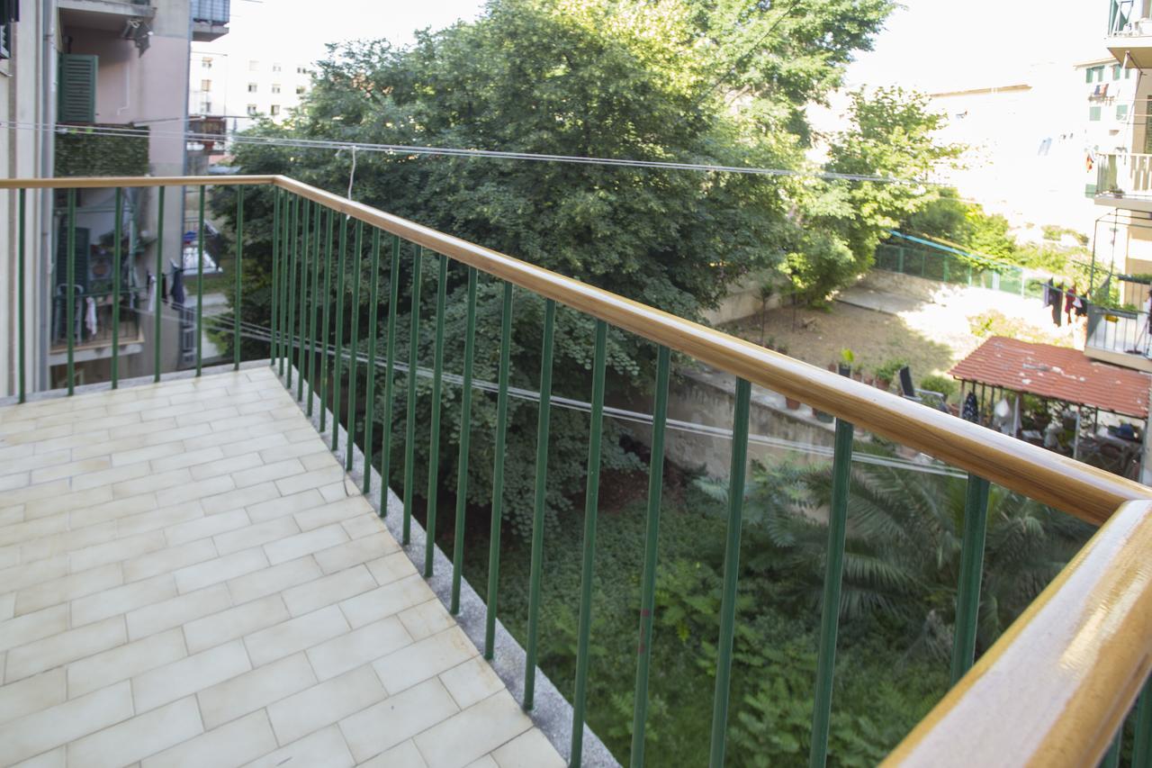 Mina Apartment Split
