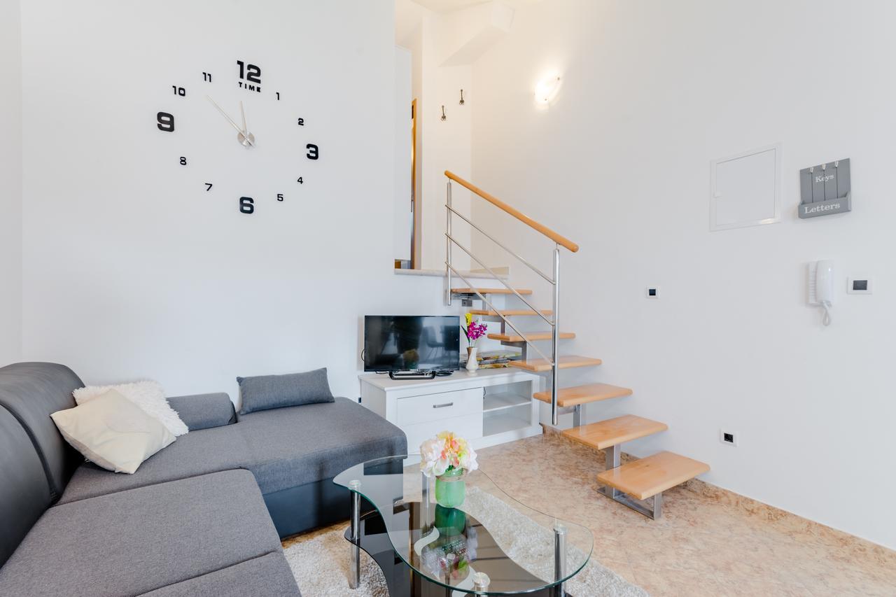 Penzo Apartment *