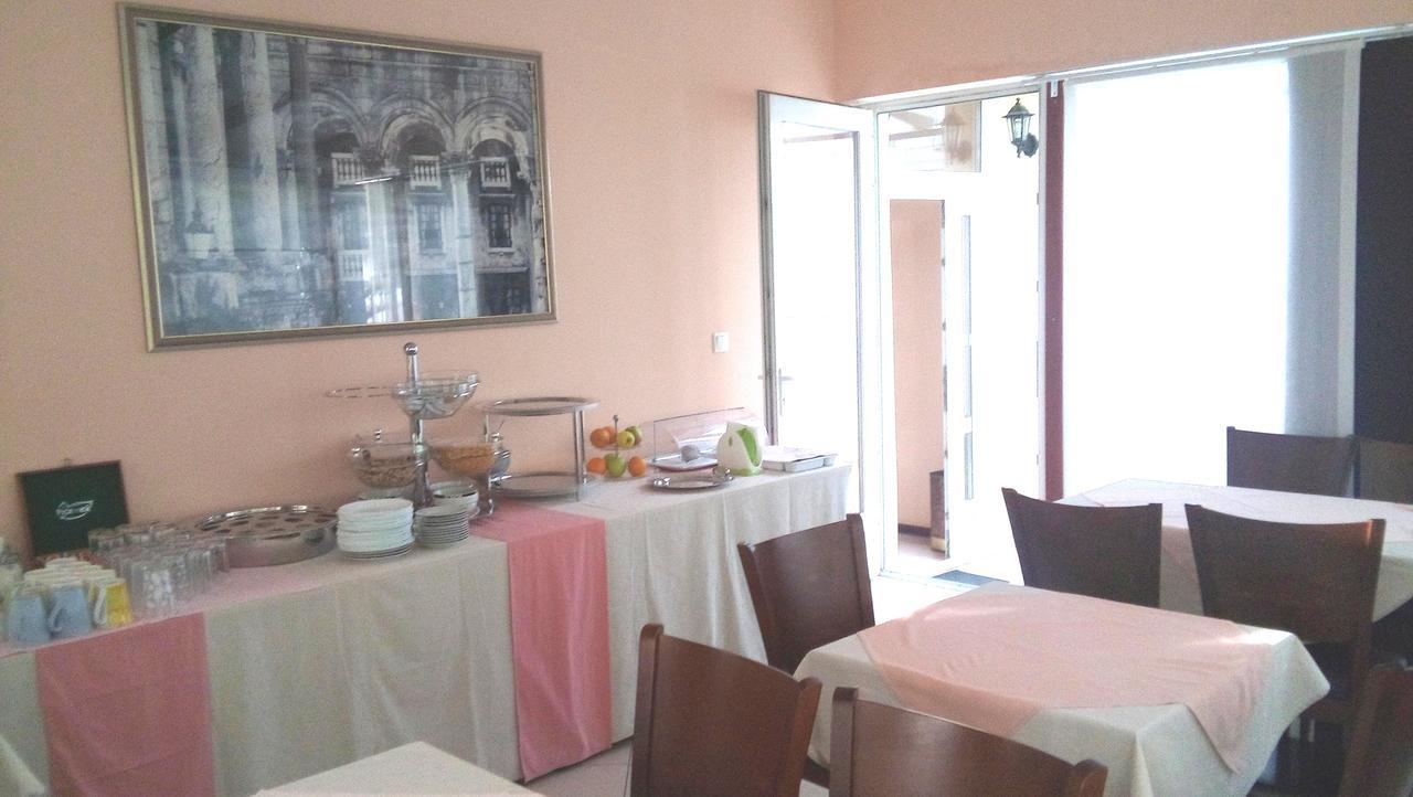 Acomodação com café da manhã  Marjela
