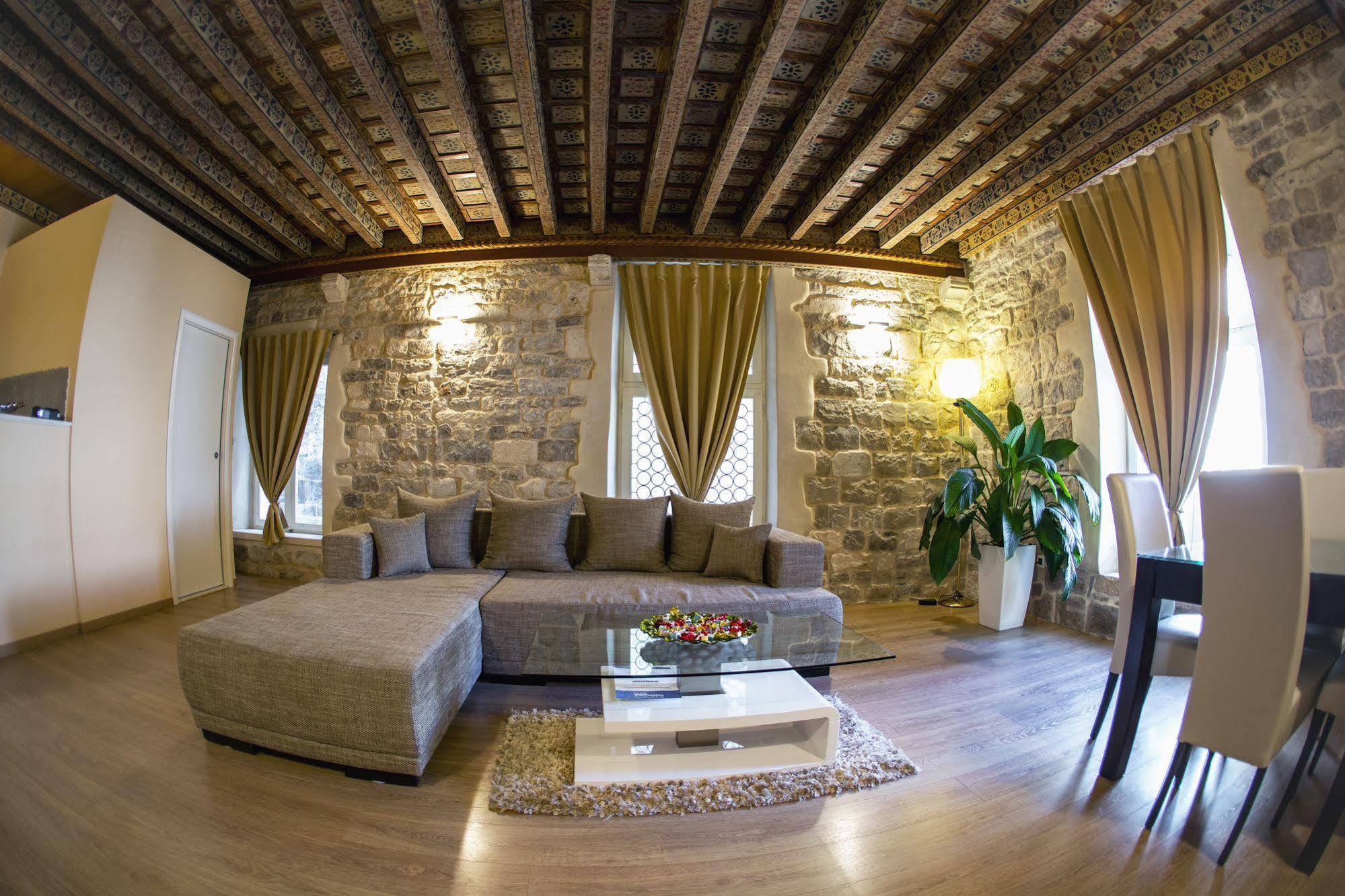 Grisogono Palace Heritage Apartment