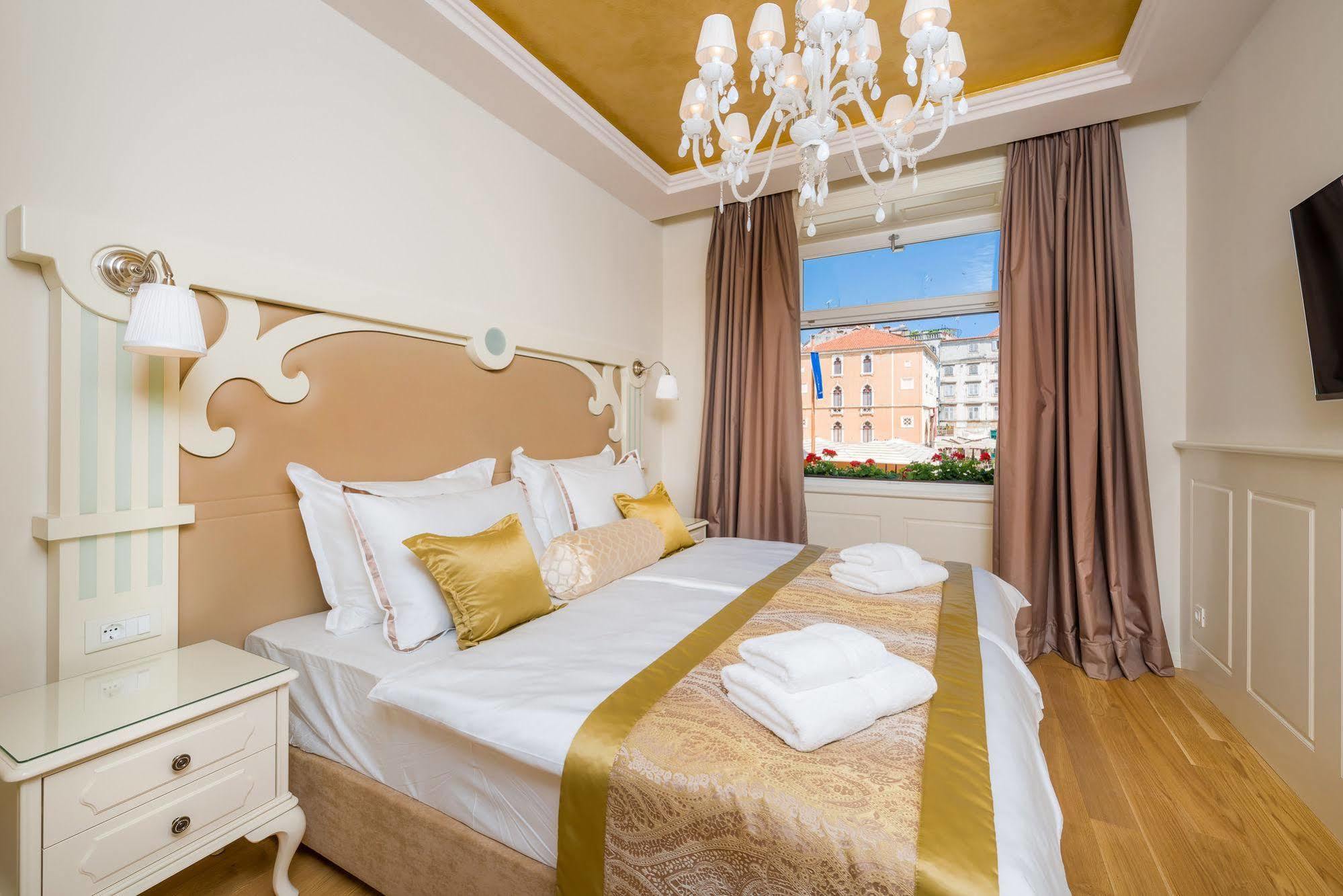 Piazza Heritage 4*