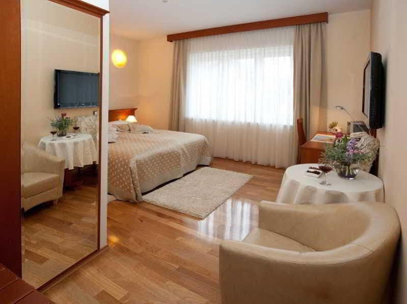 Royal Bed & Breakfast 4*