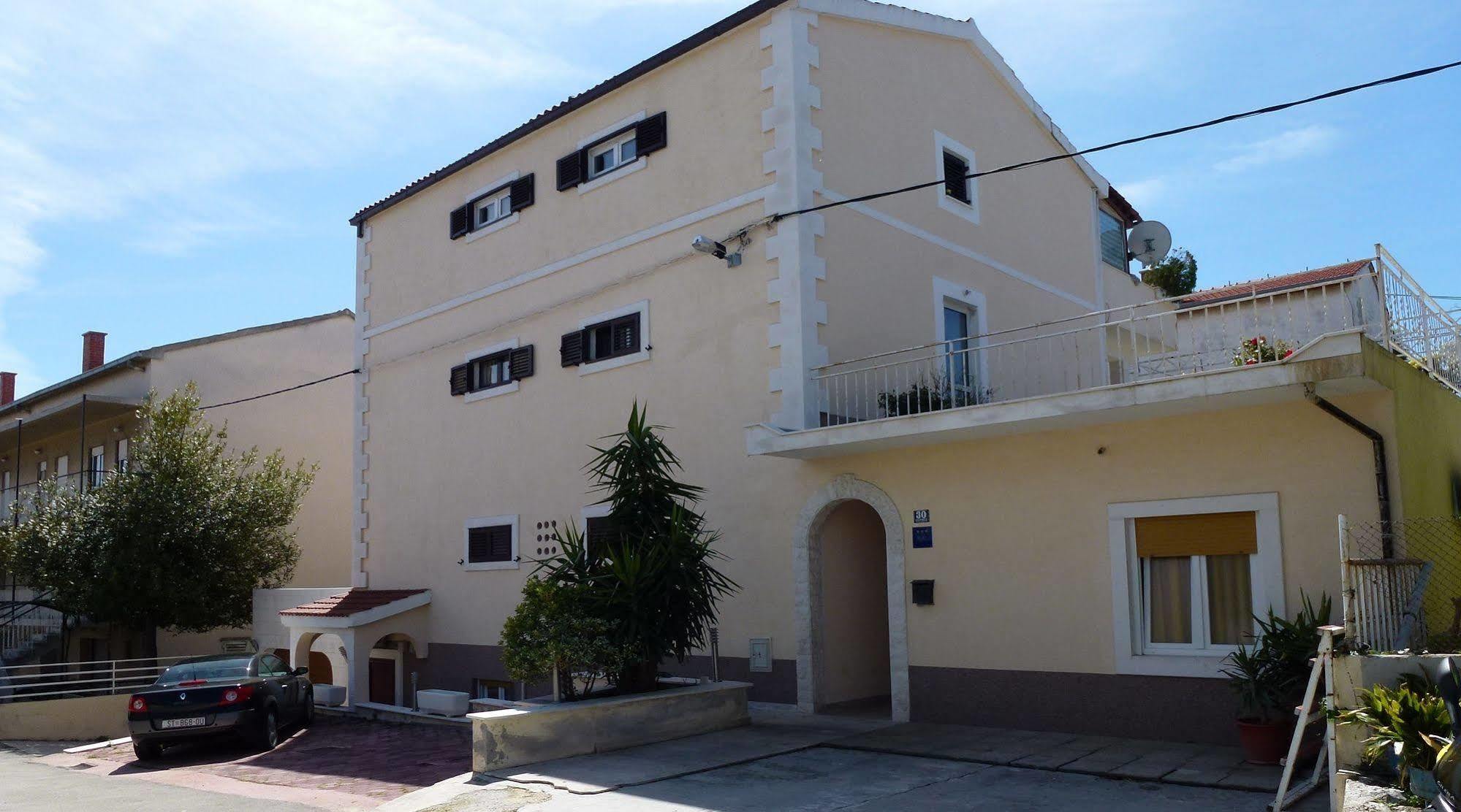 Matic Apartment *
