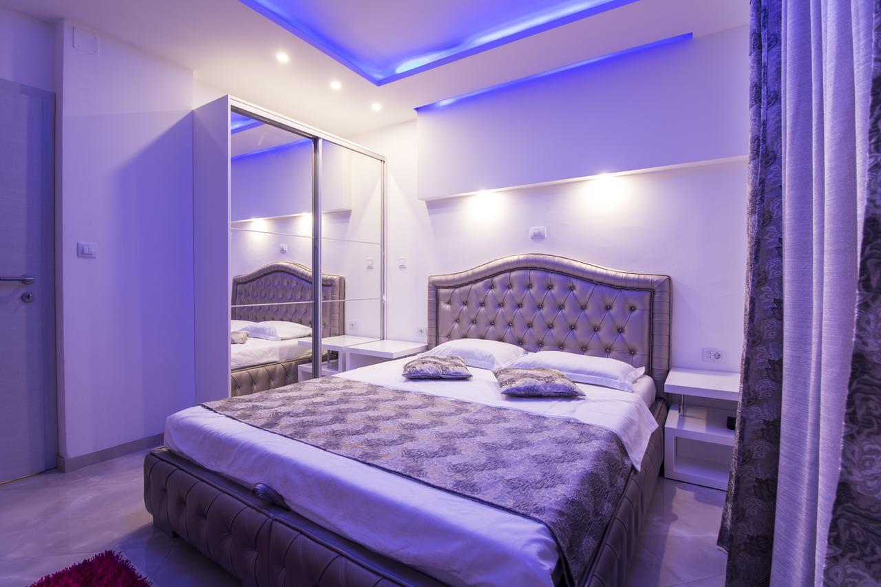 M.e.p. Apartment