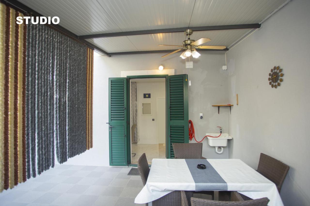 Apartment Sandy Beach Studio Apartman Split