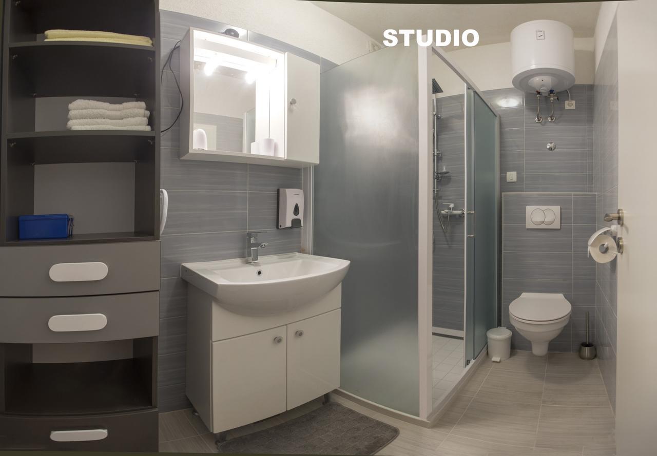 Sandy Beach Studio Apartman *