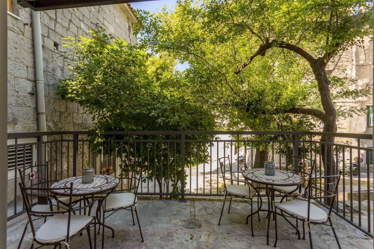 Miara Luxury krevet i doručak 4*
