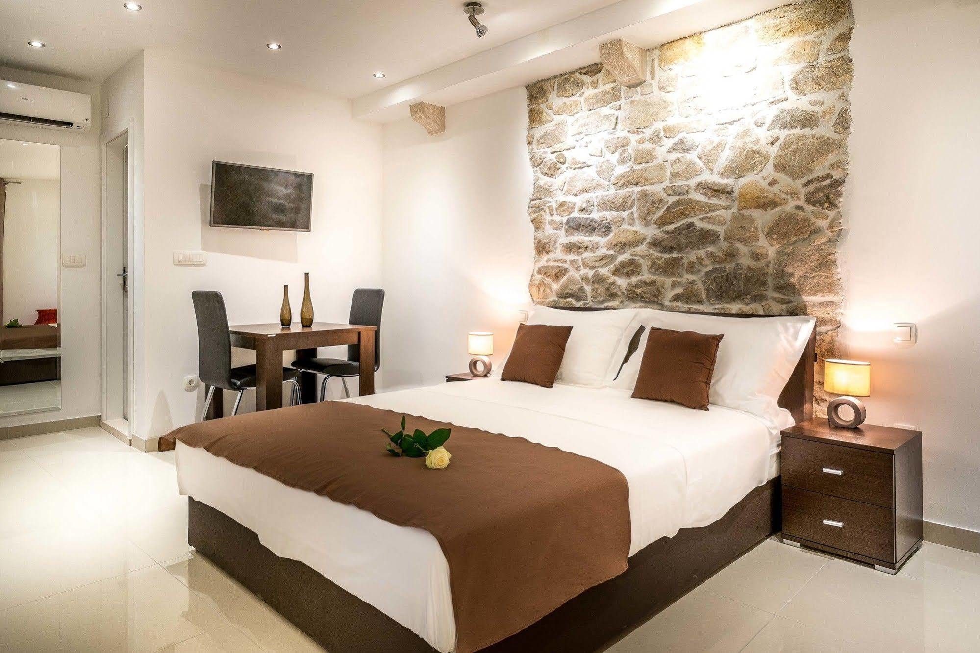 Oasis Apartman *