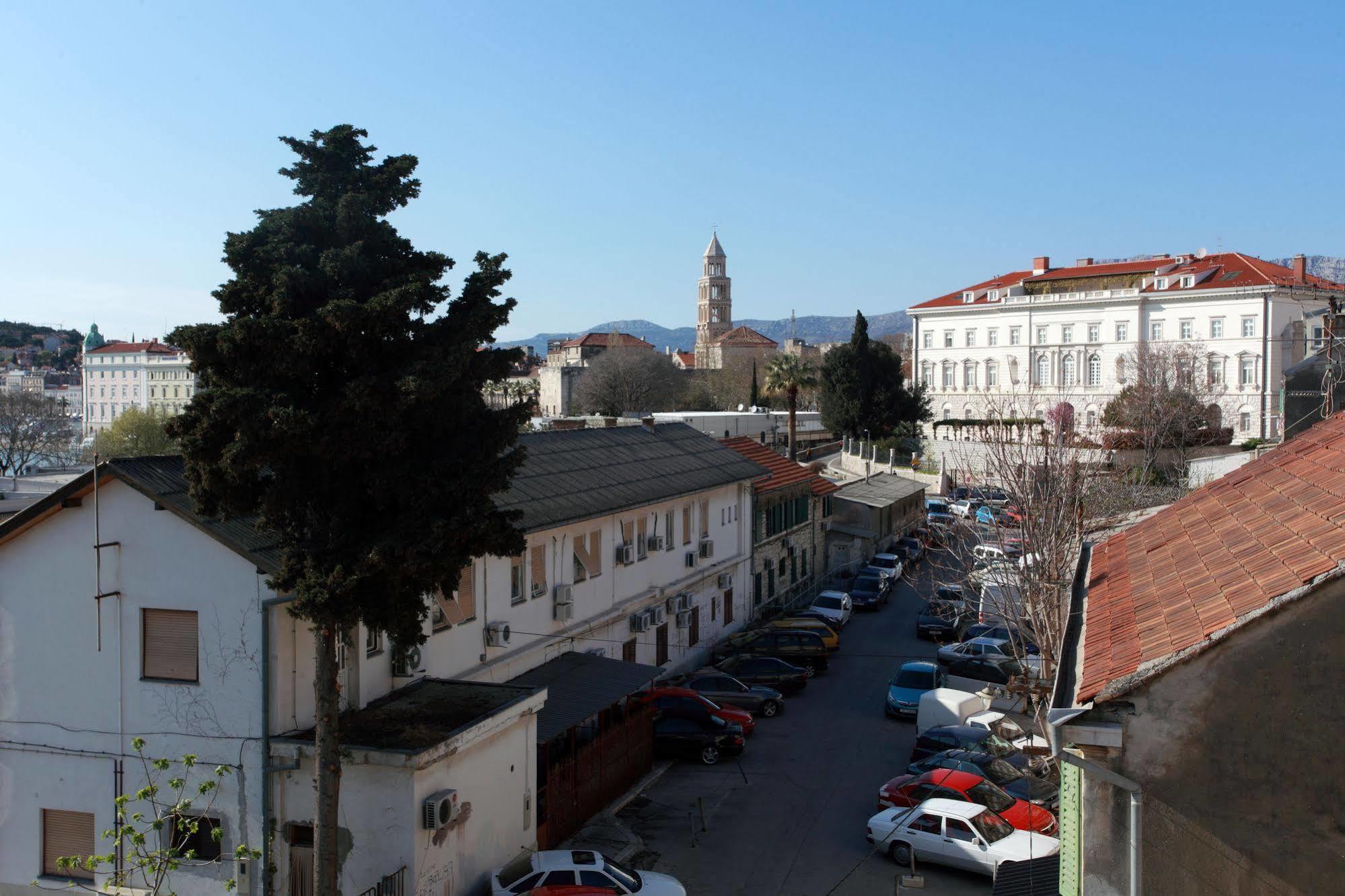 Simoni Apartment