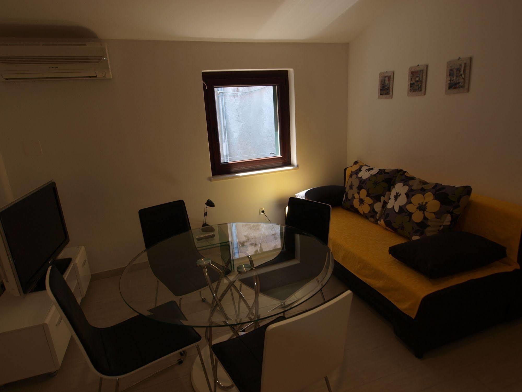 Apartment Gajeta Split
