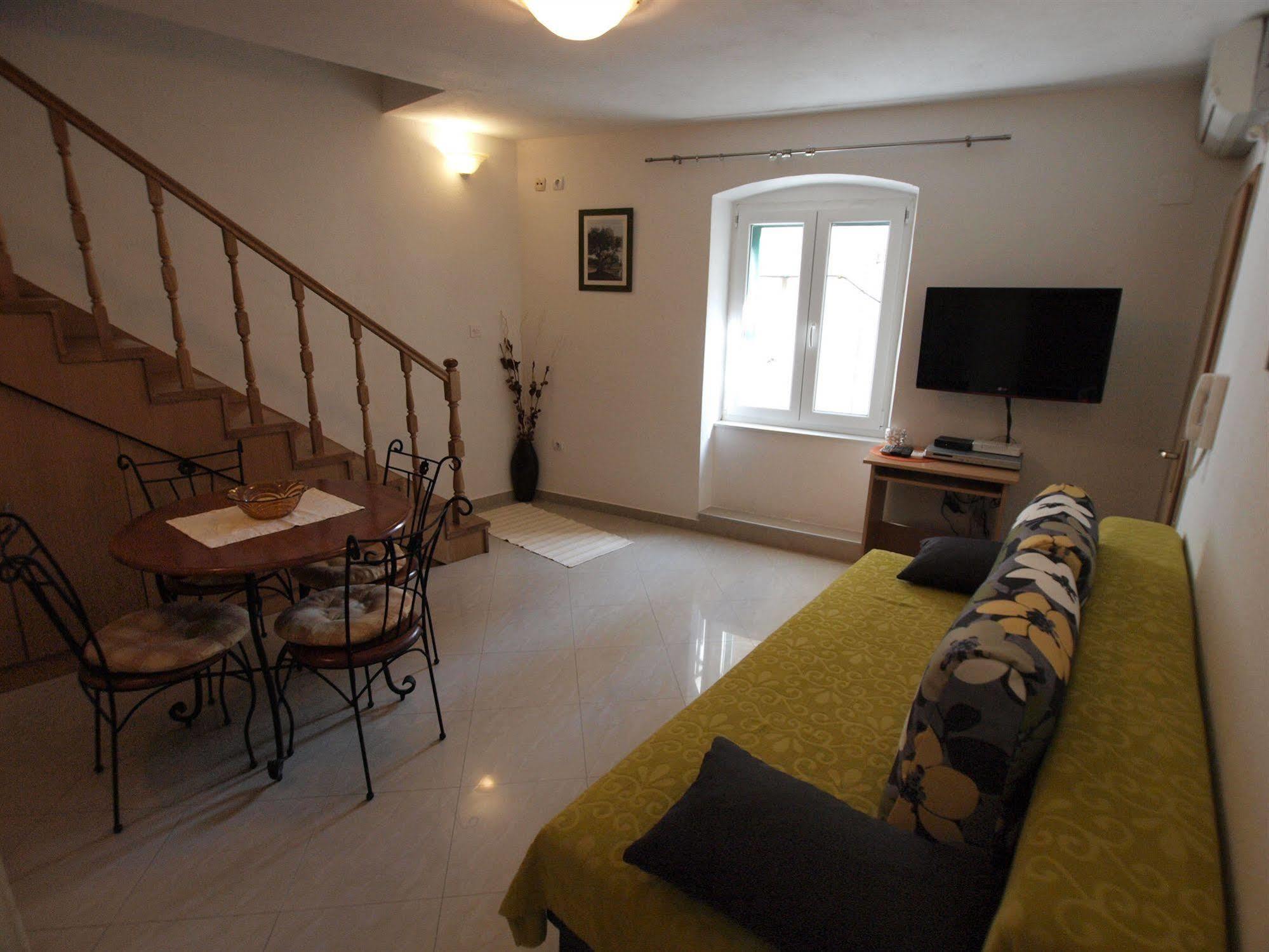 Gajeta Apartment *