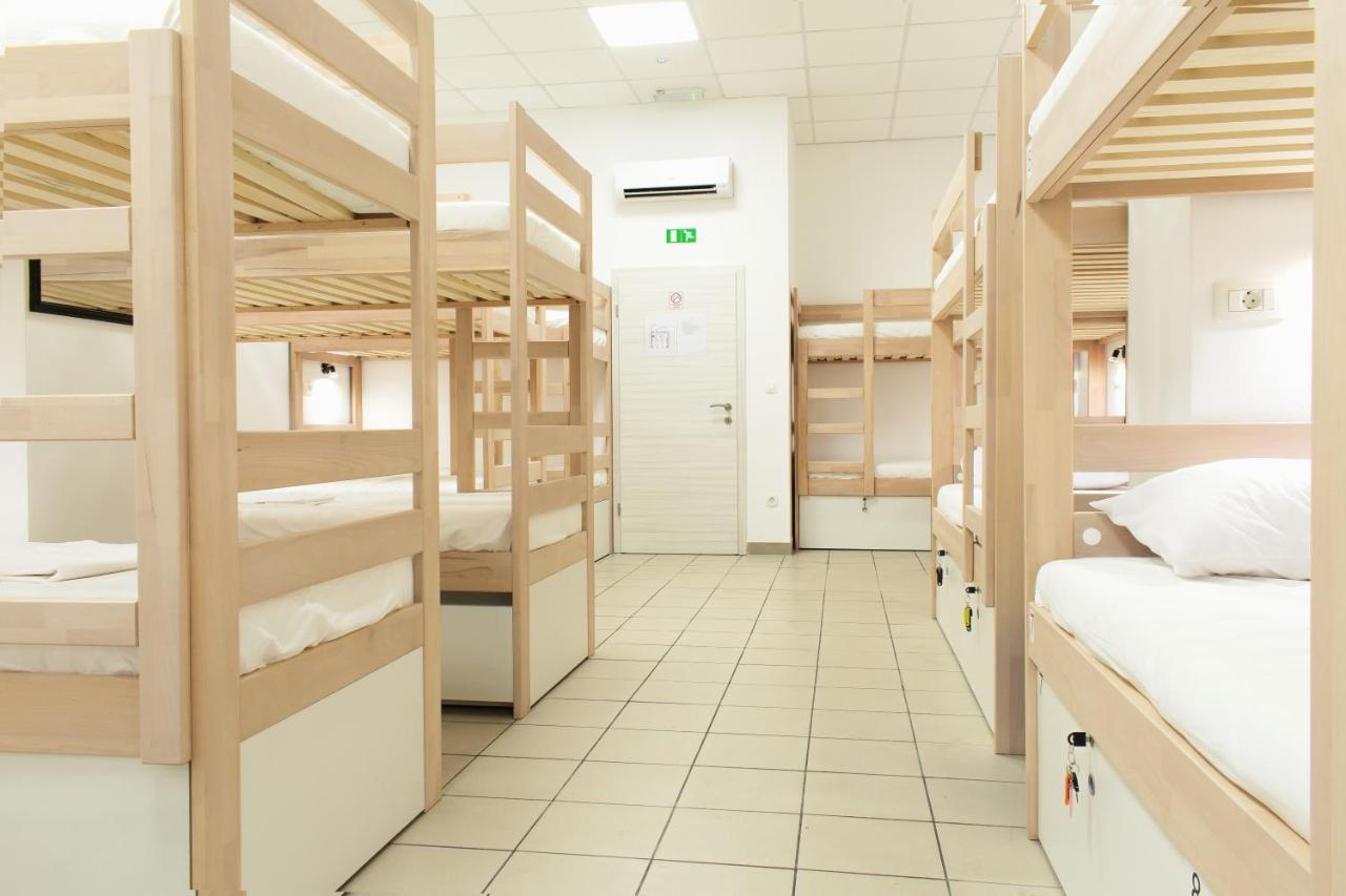Hostel Gravitas