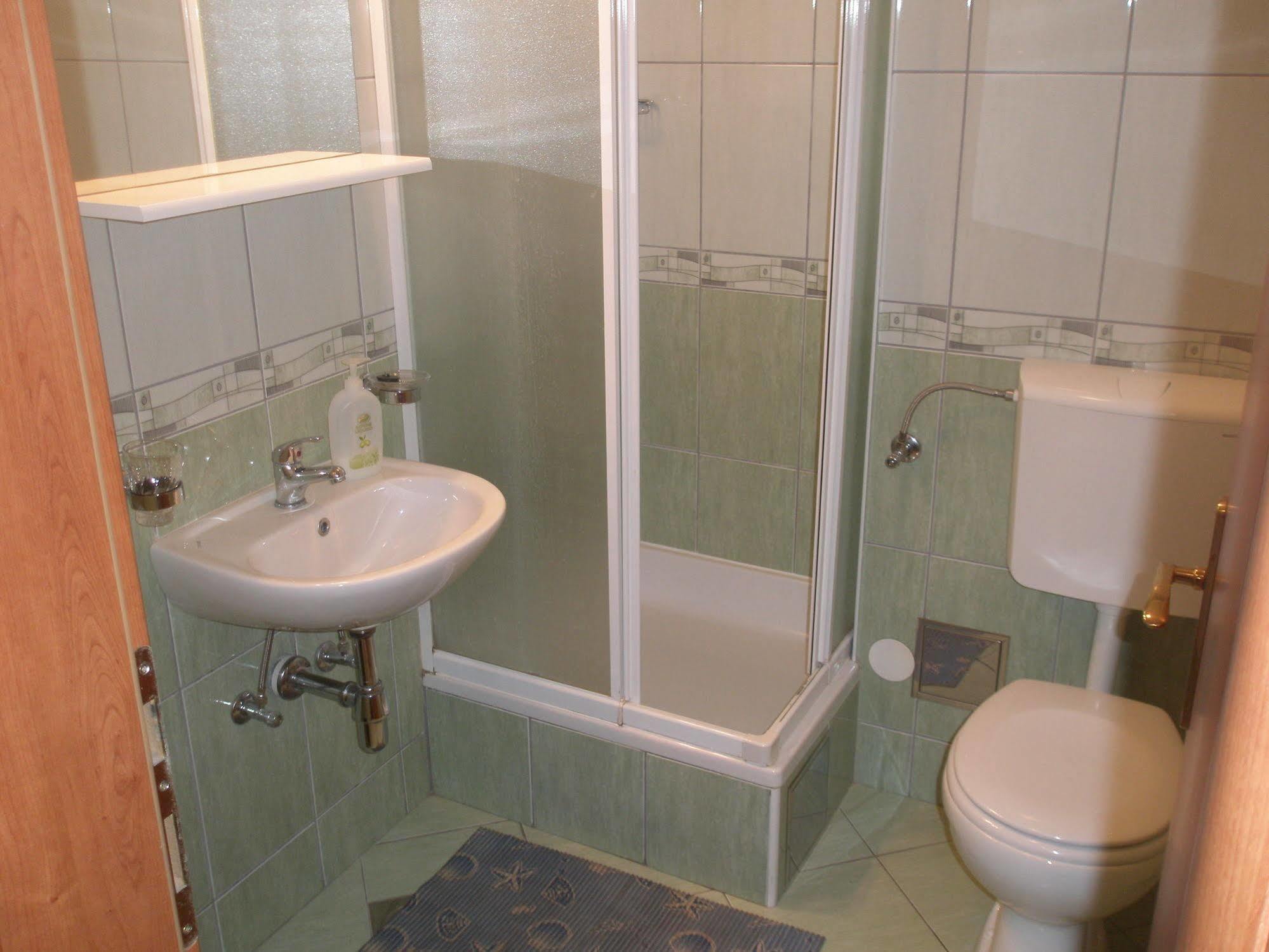 Znjan Guest house 3*