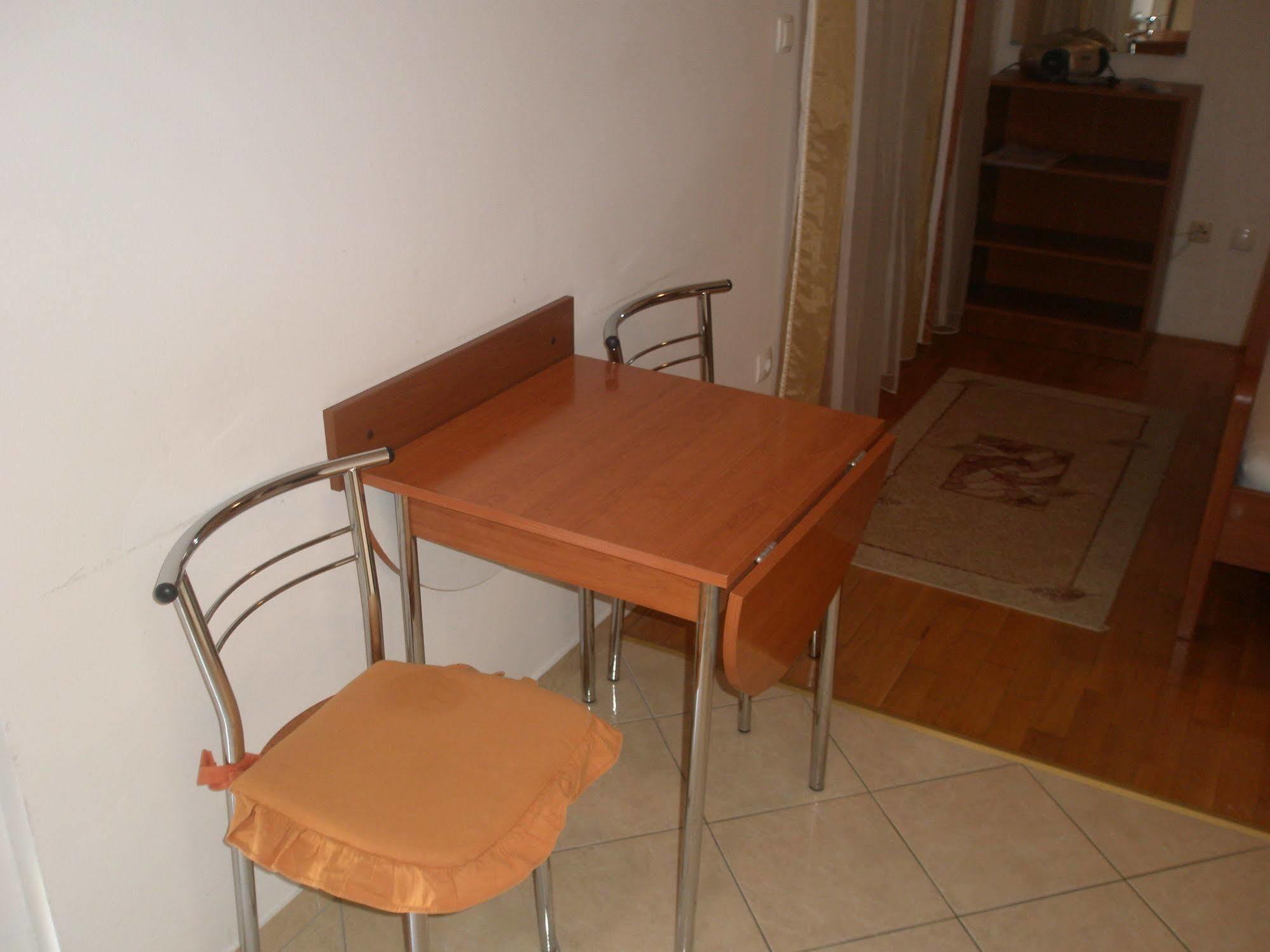 Znjan Guest house 3*