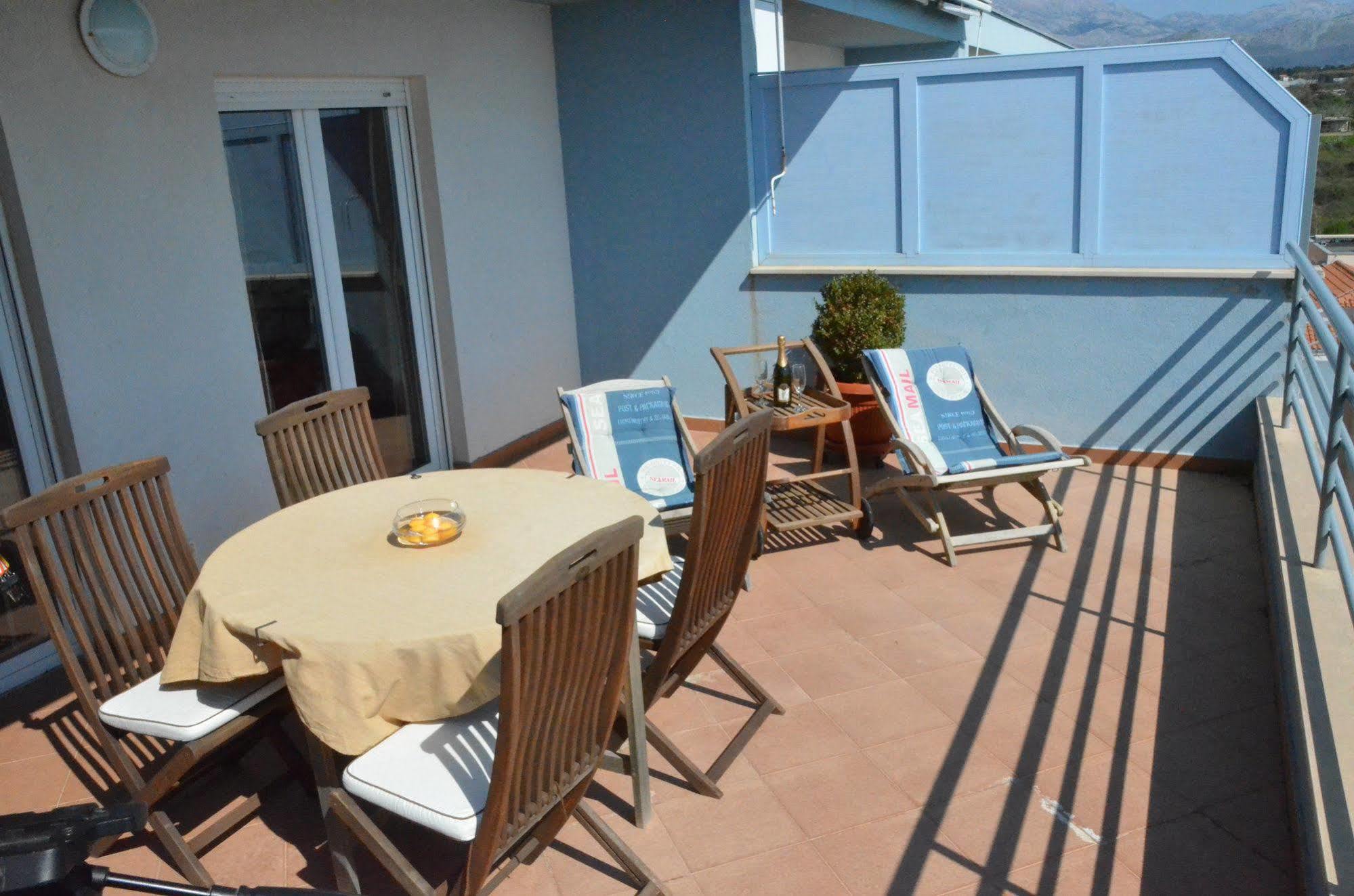 Guest house Znjan