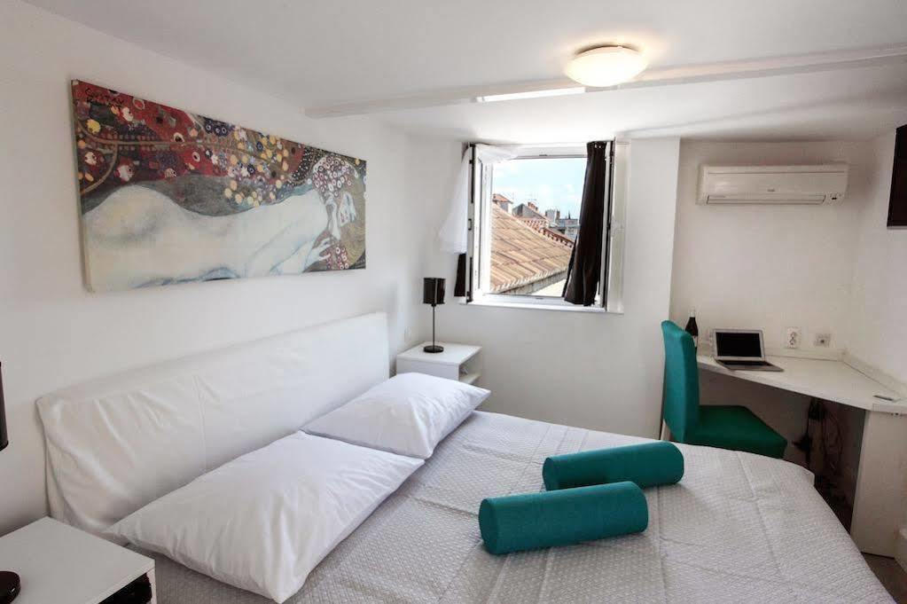Apartment Plr Luxury Rooms