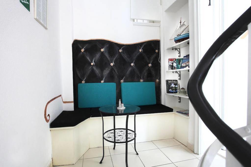 Plr Luxury Rooms Apartment