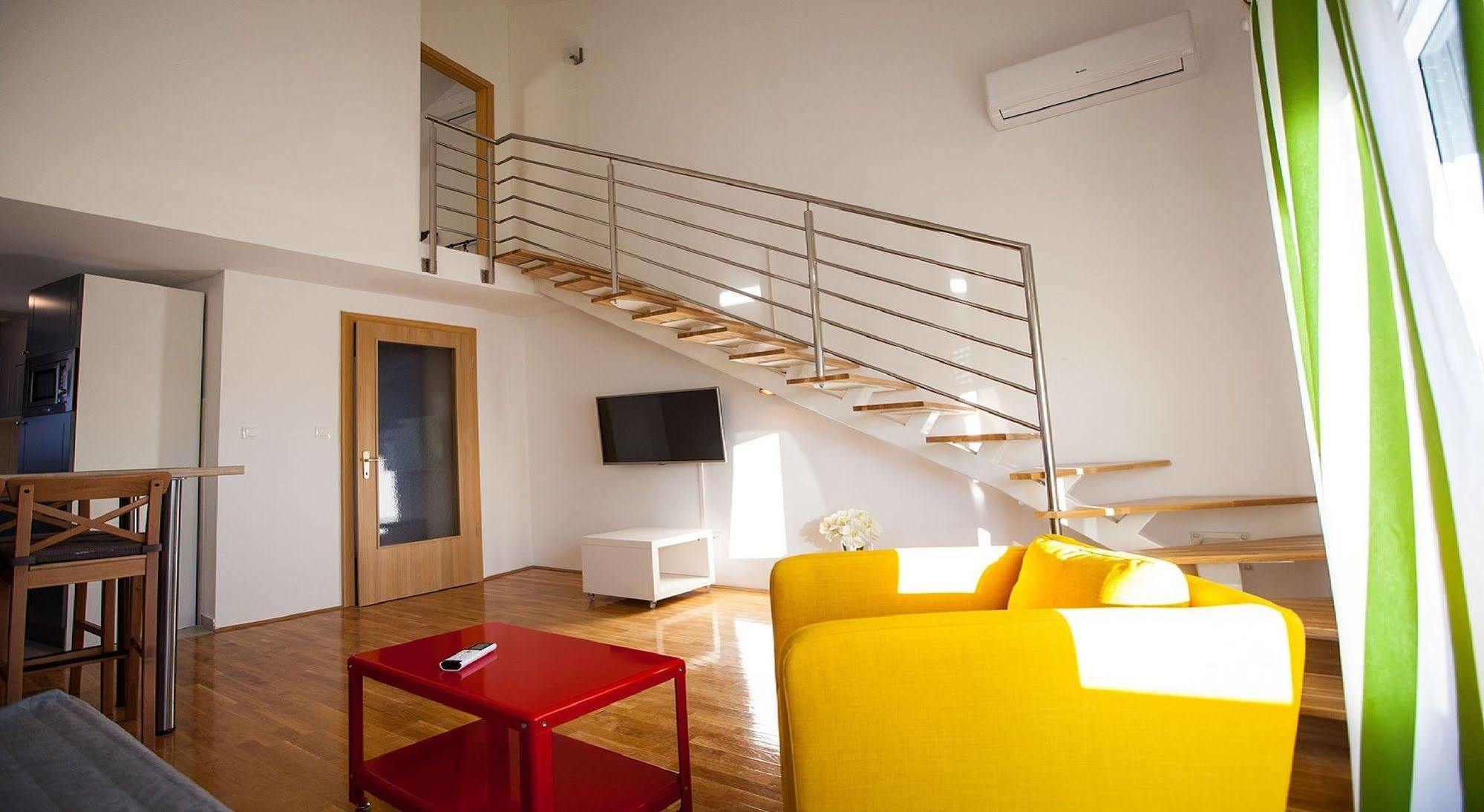 Roses Apartment