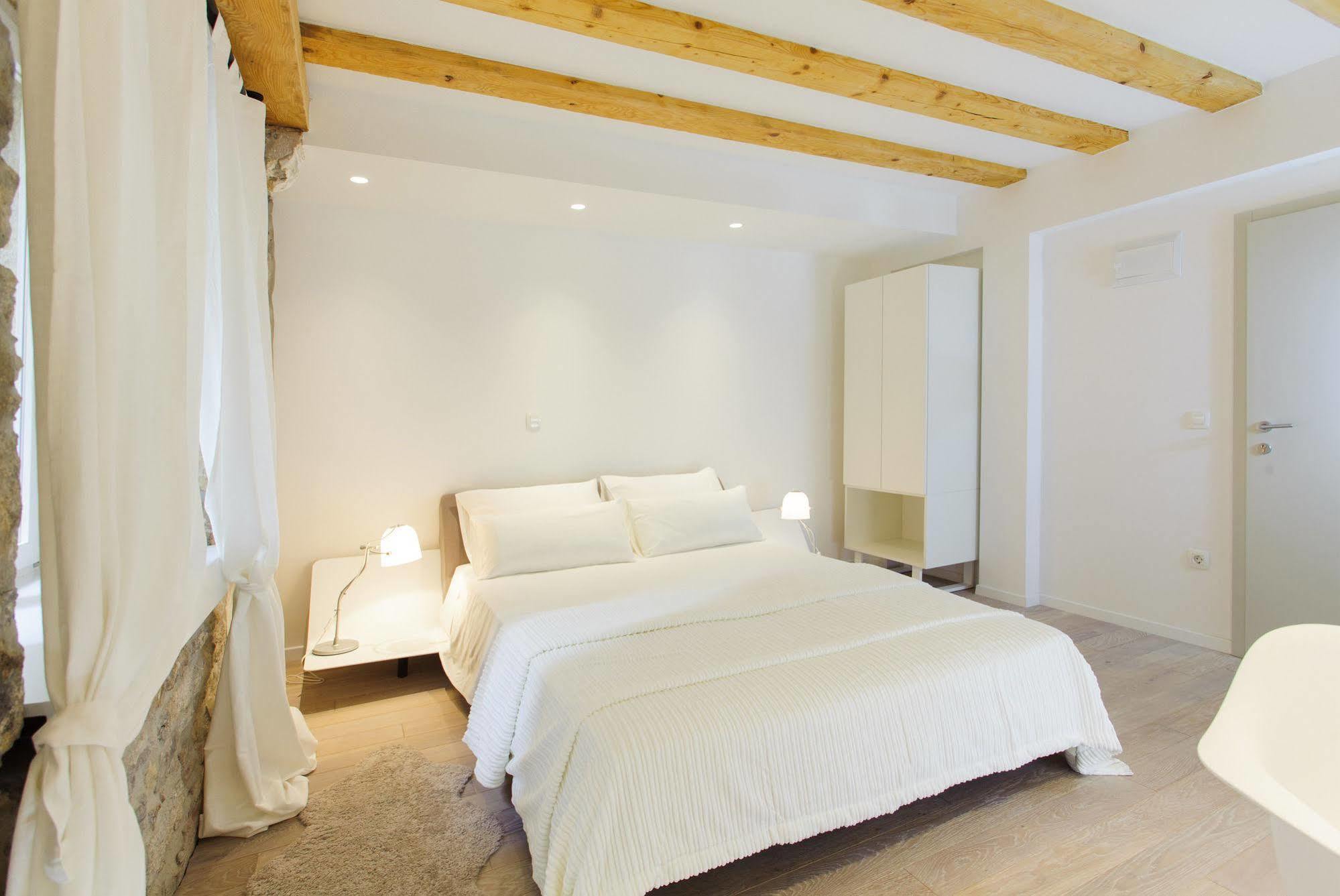 Grgur Ninski 4* Split