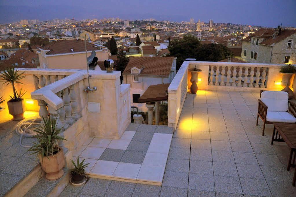 Marjan - 3 Bdr, 3 Bath, Parking