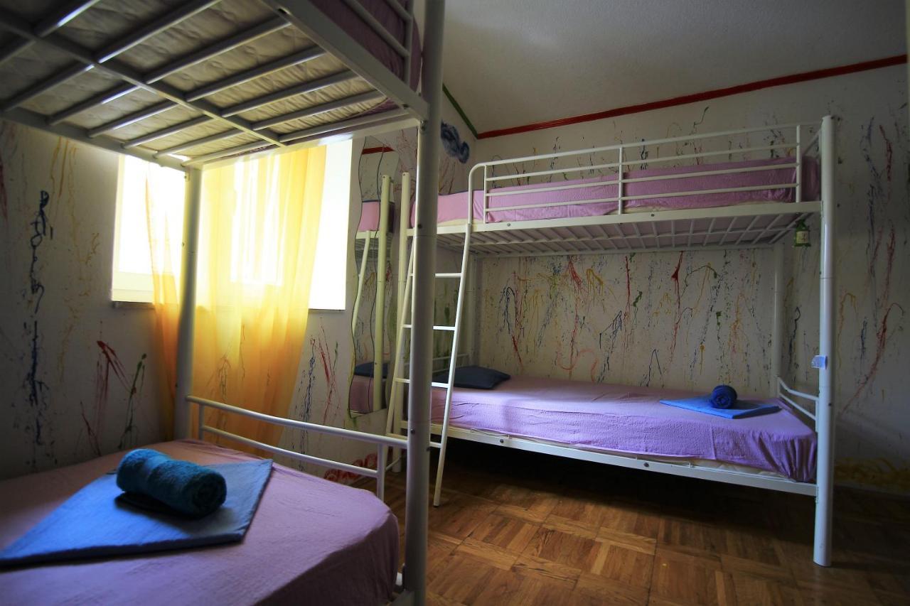 Hostel Wonderful World *