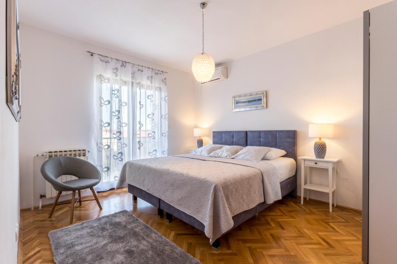 Split-villas Dalmatica For 12 Villa Split