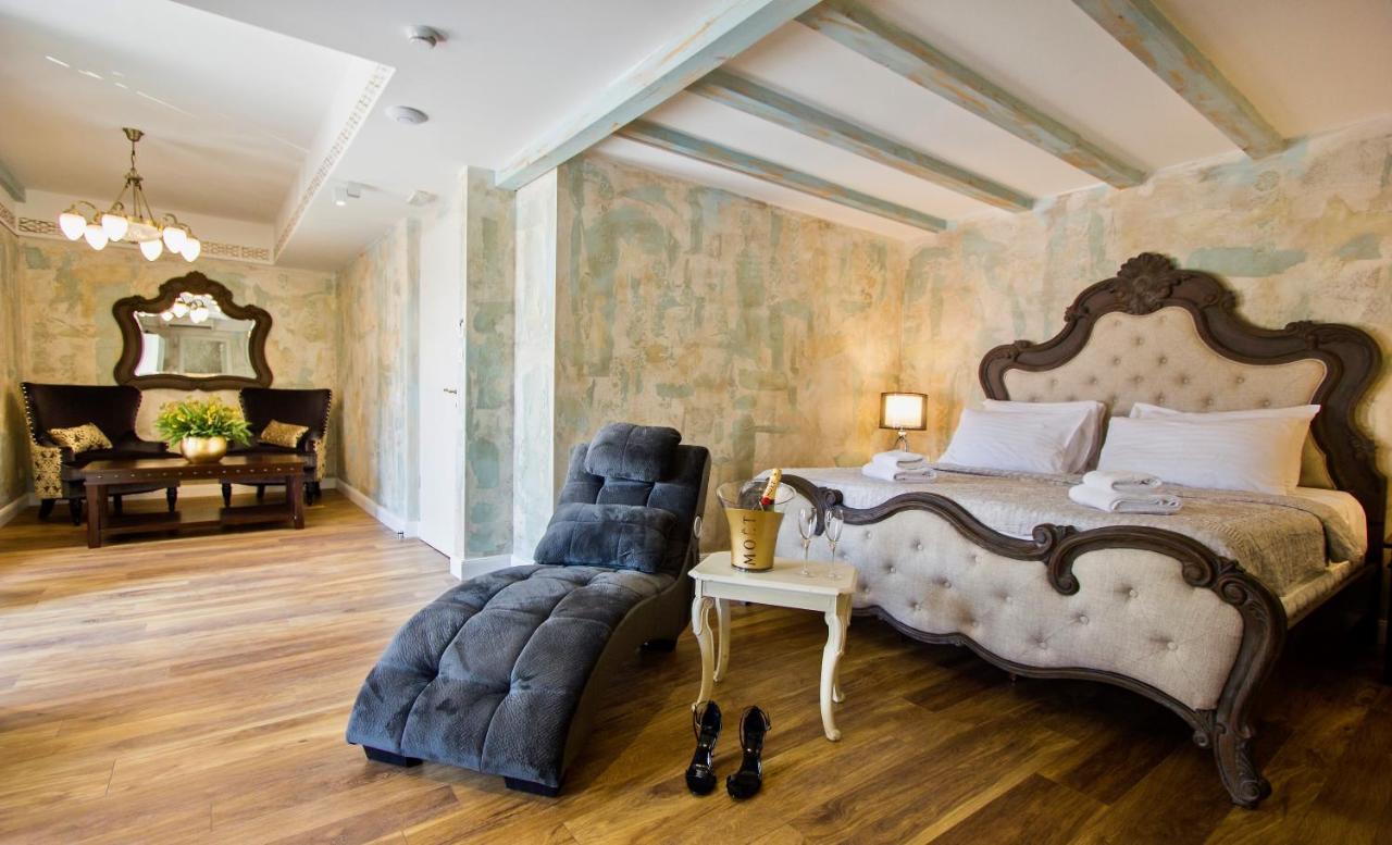 Plaza Marchi Old Town - Mag Quaint & Elegant Boutique Hotel