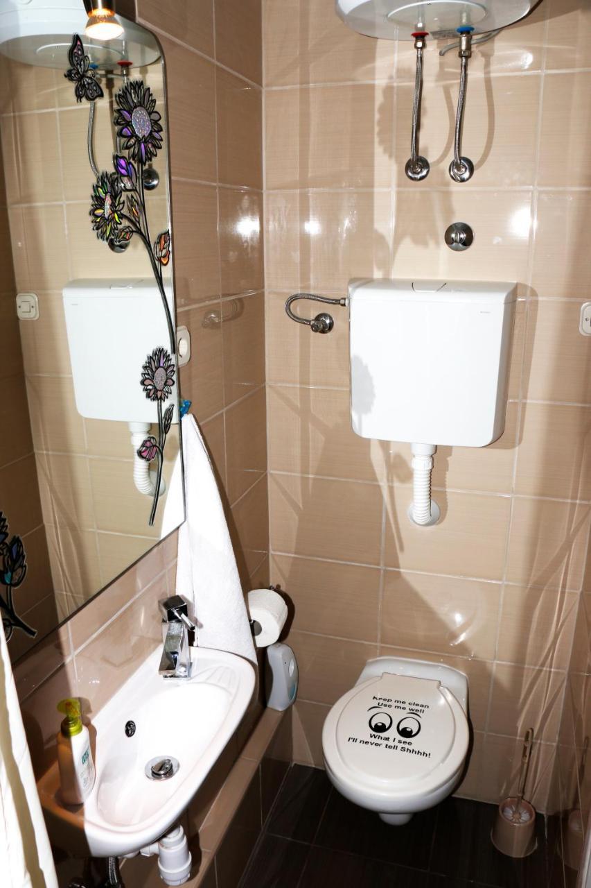 And Stambuk Gostinjska kuća 3*