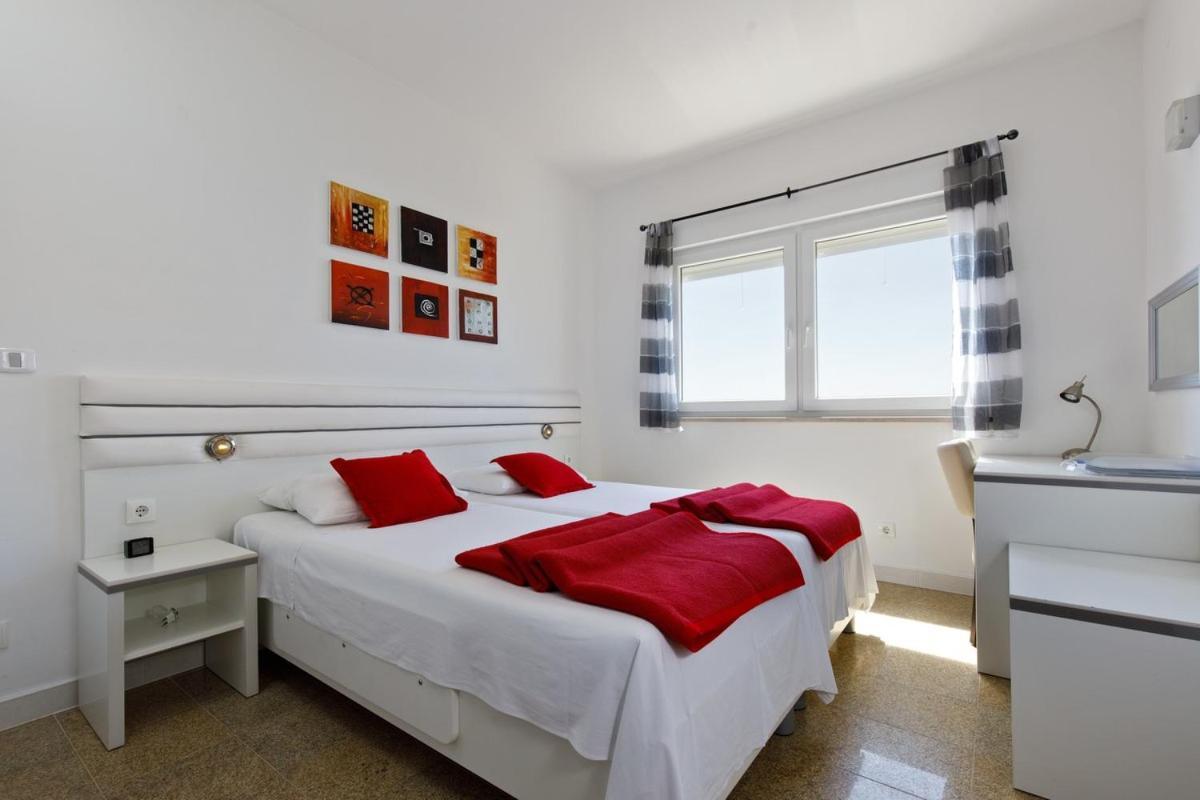 Ark Beach Apartment *