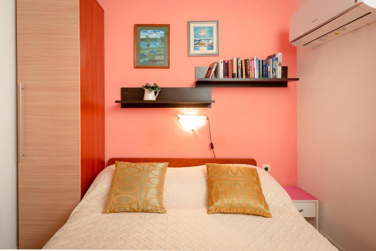 Guest house Damira 3*