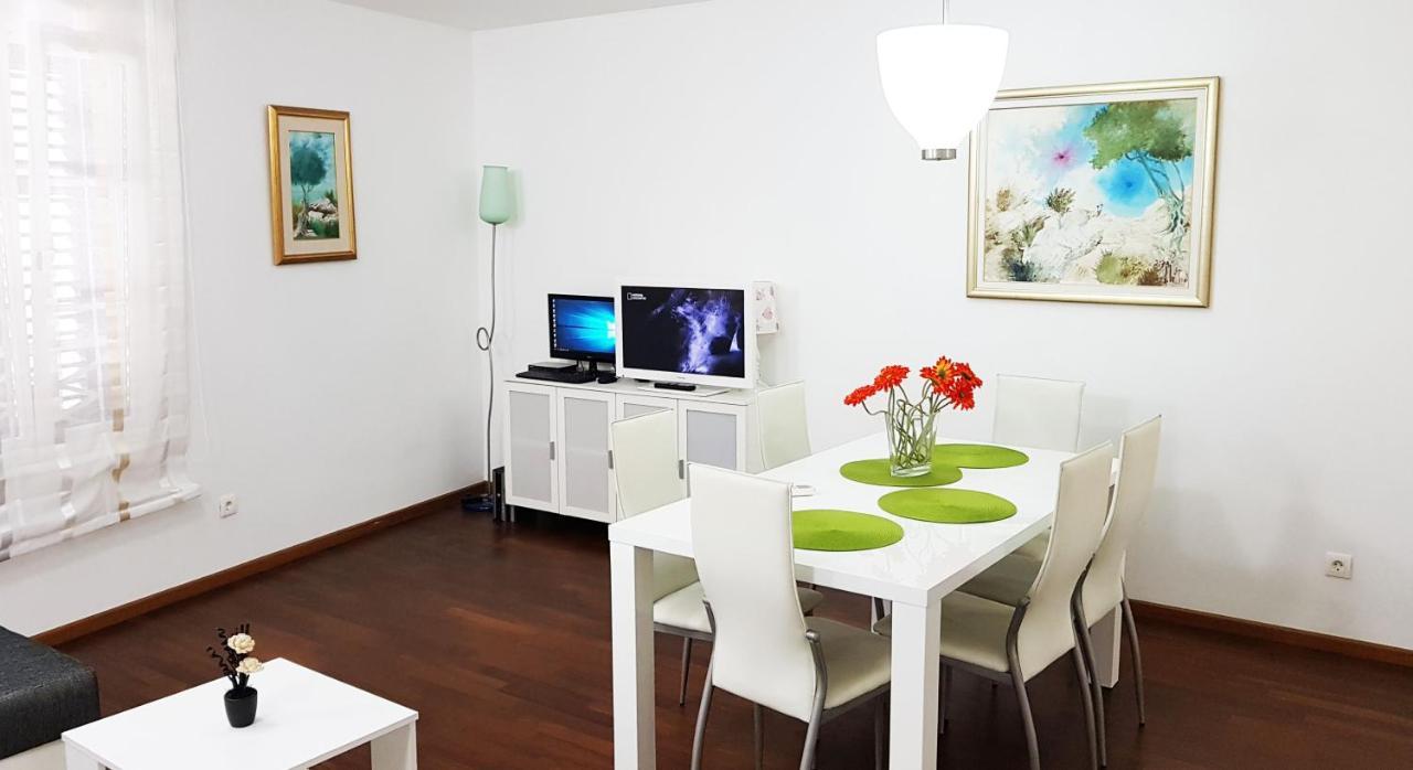 Promenade Apartment