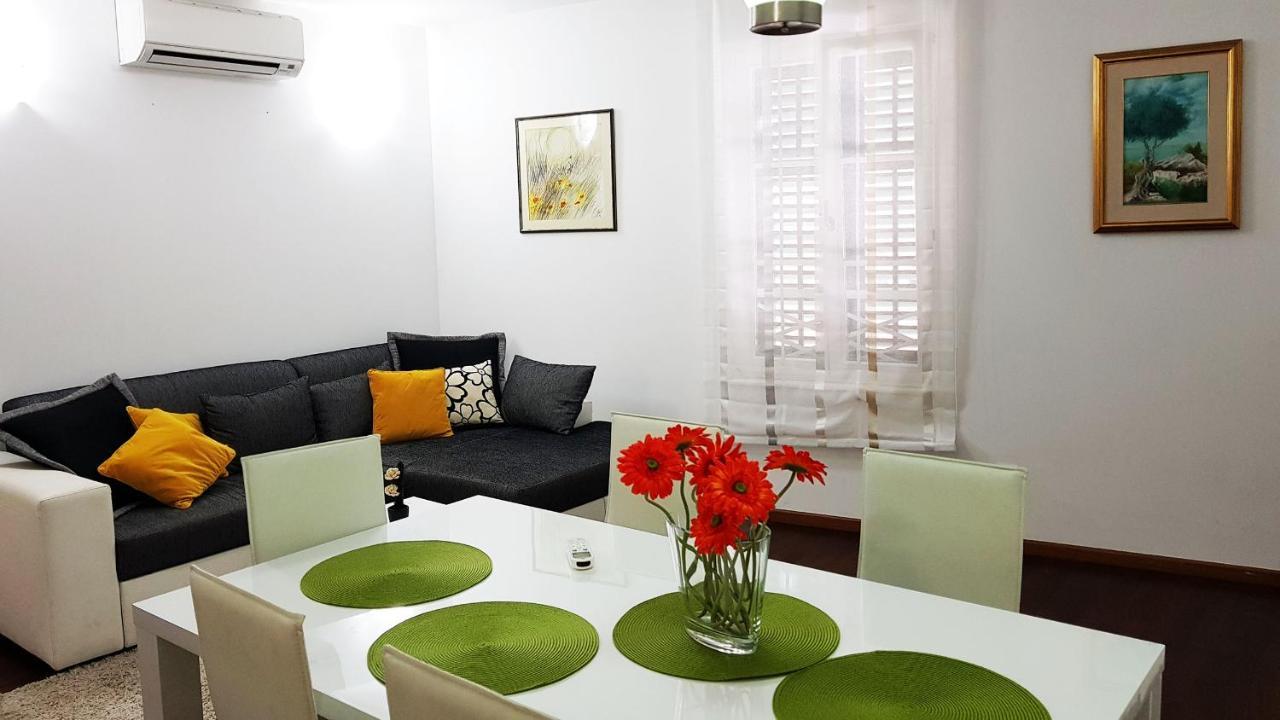 Promenade Apartment