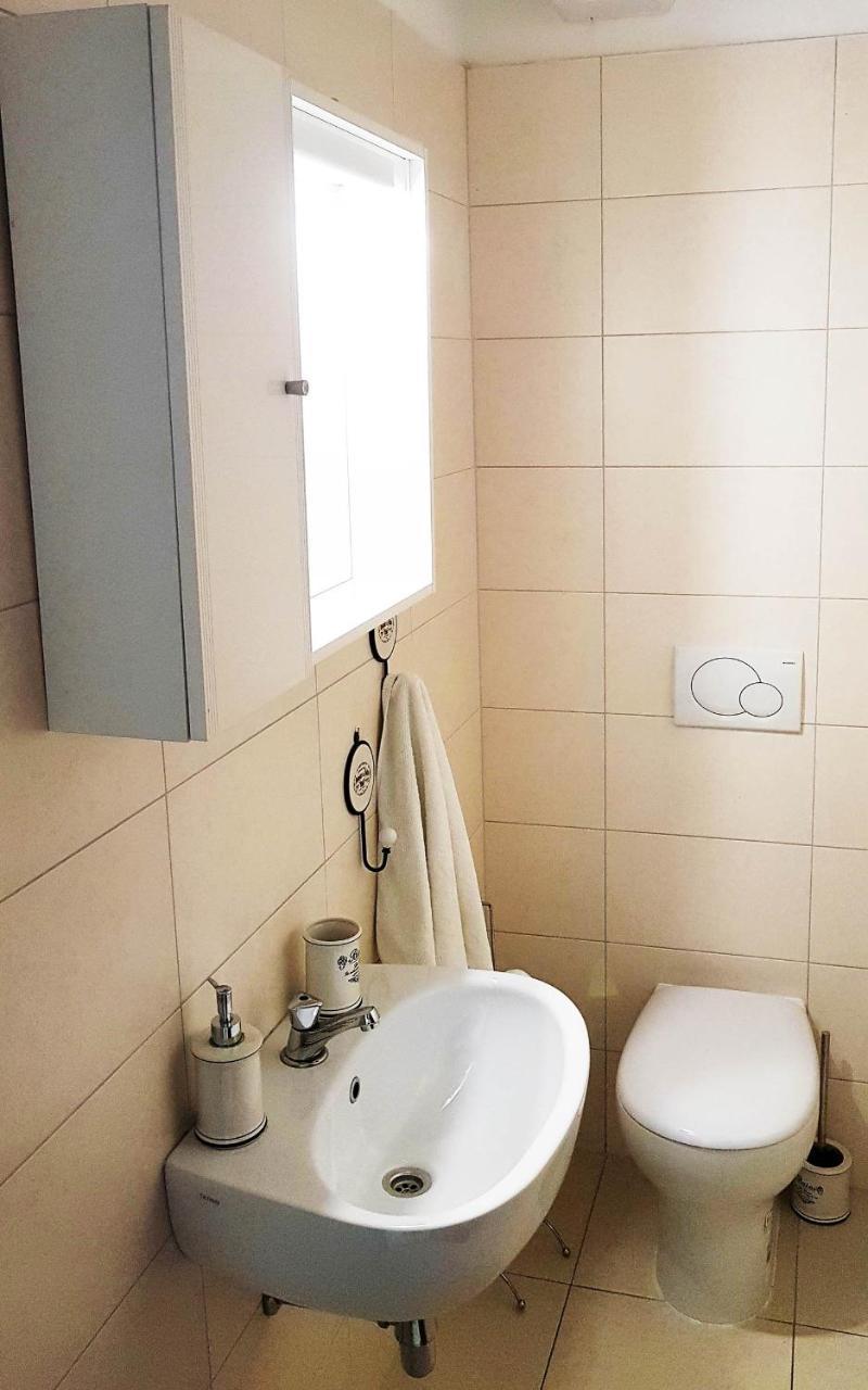 Promenade Apartment *
