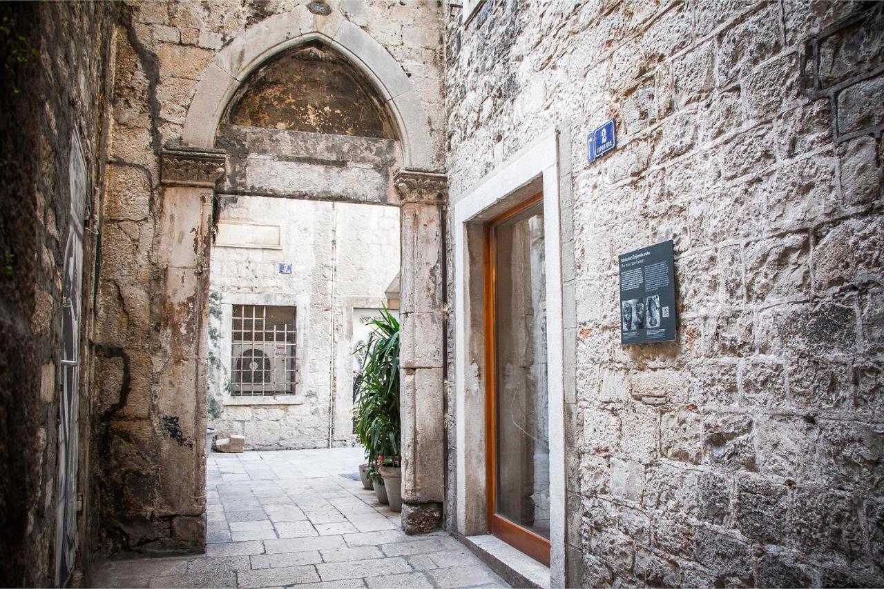 Diocletian Pearl Split