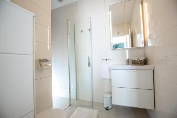 Marina Bay Zenta Luxury 4* 4*