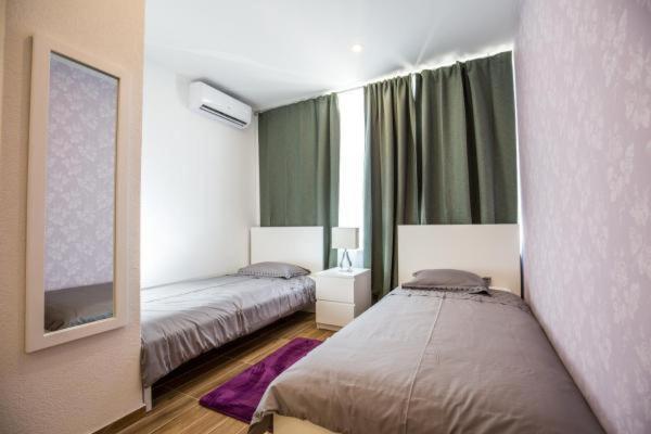 Marina Bay Zenta Luxury 4* Guest house