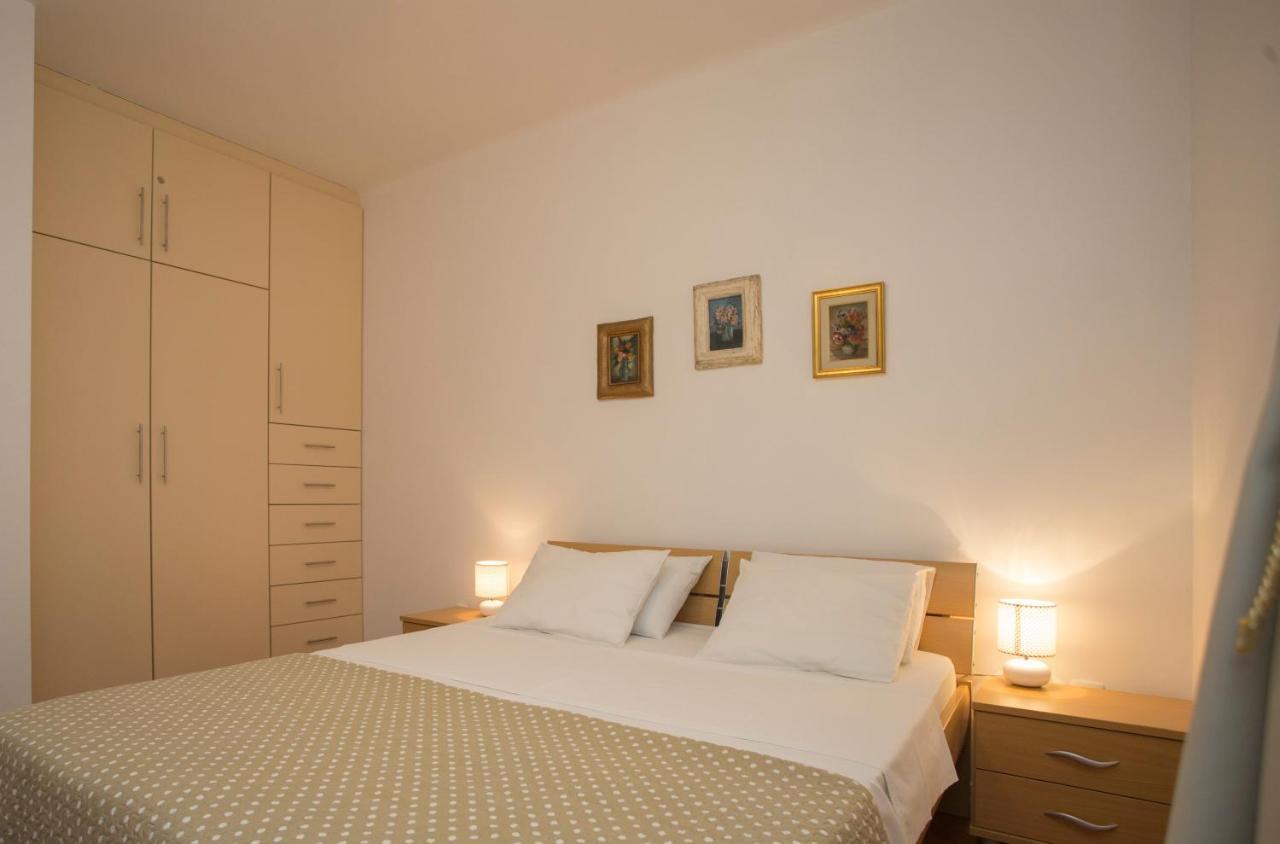 Sugar Flat Apartment Split