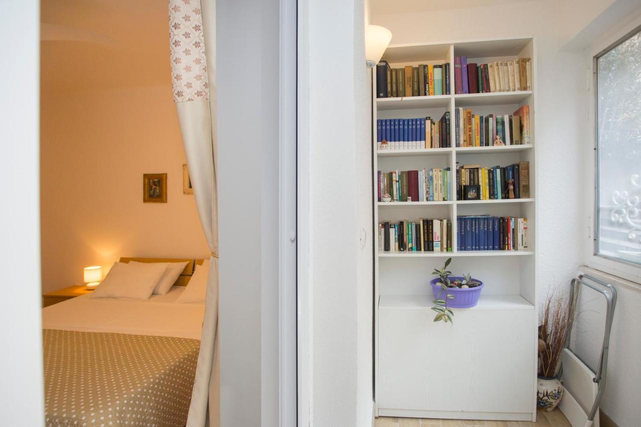 Sugar Flat Apartment Split