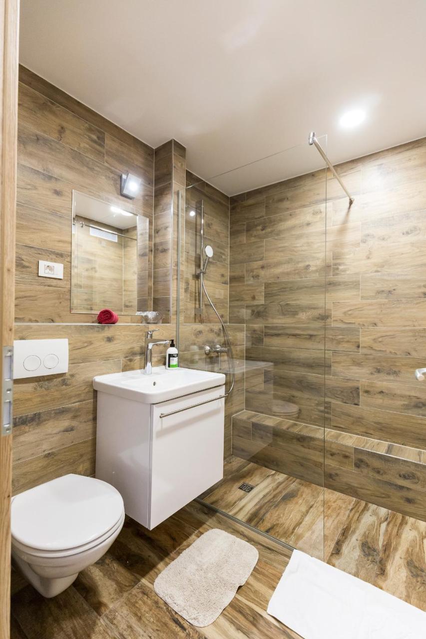 Casa de hóspedes Apinelo Tower 4*