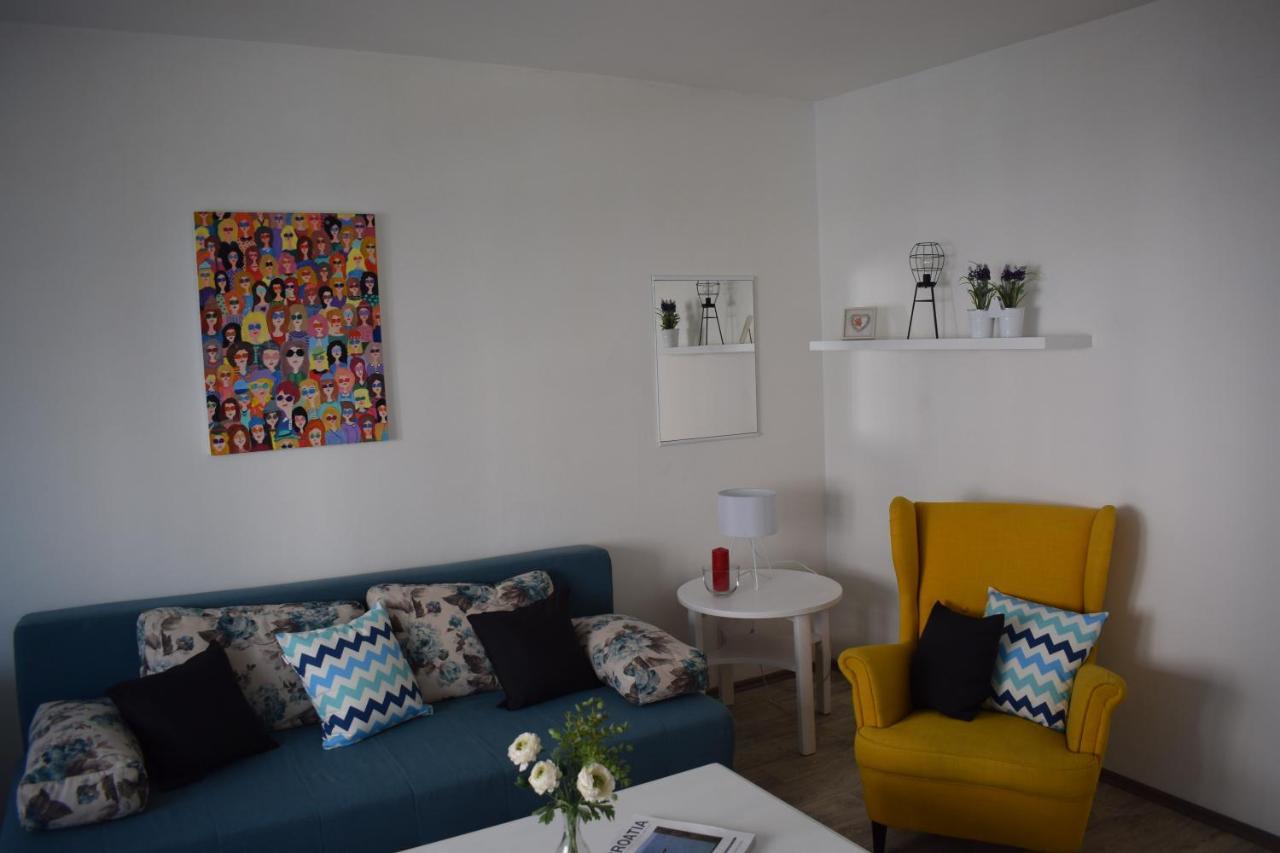 Optimist/downtown Apartment