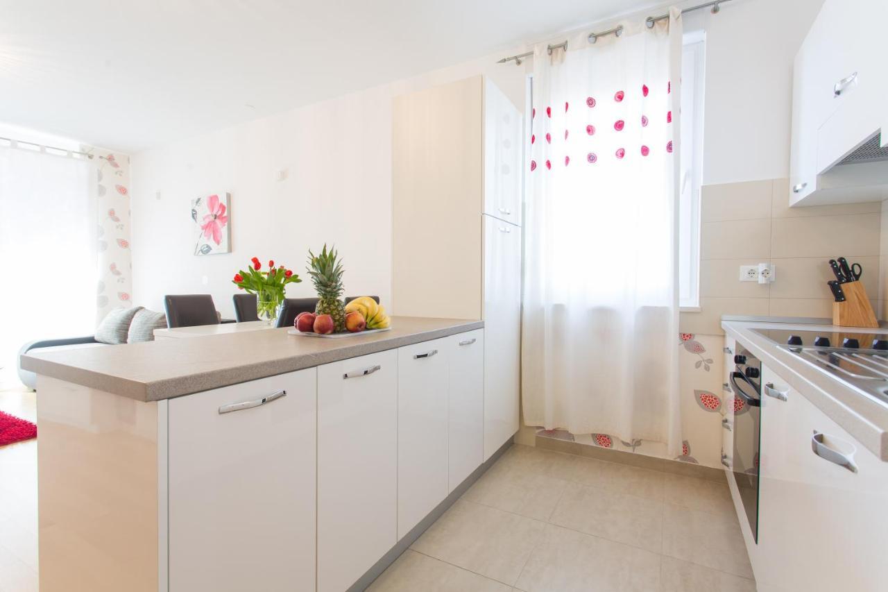 Arijana Free Private Garage * Split