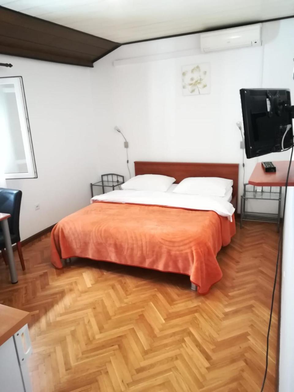 Apartments And Room Merica Gasthof 3*