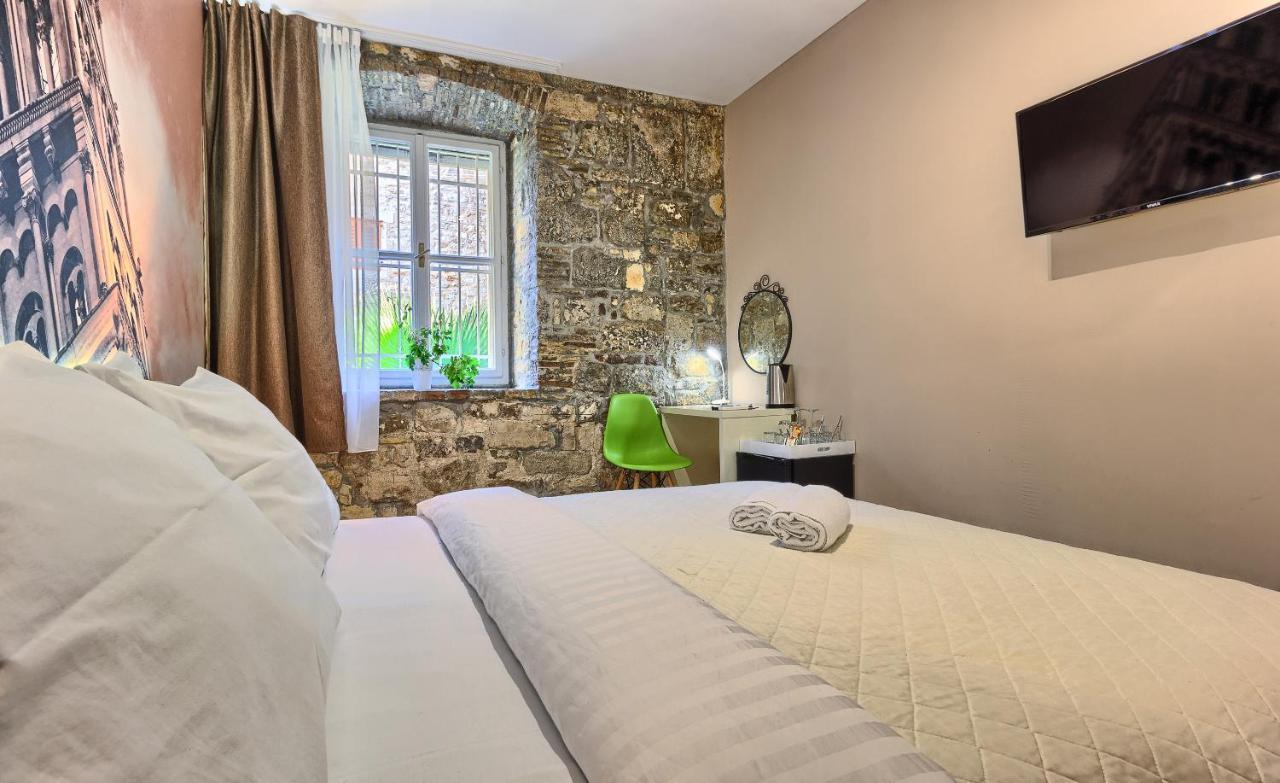 Urban Ii**** Guest house