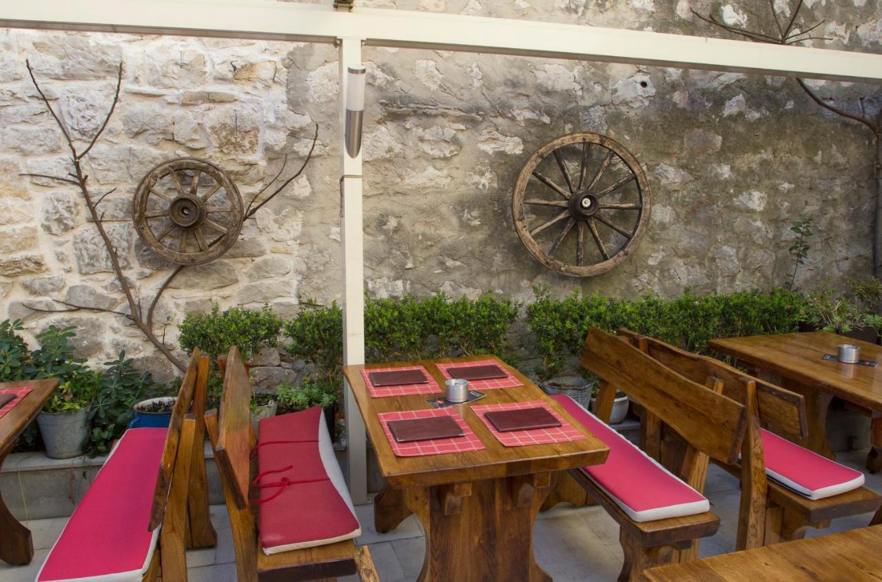 Hotel Aspalathos 4*