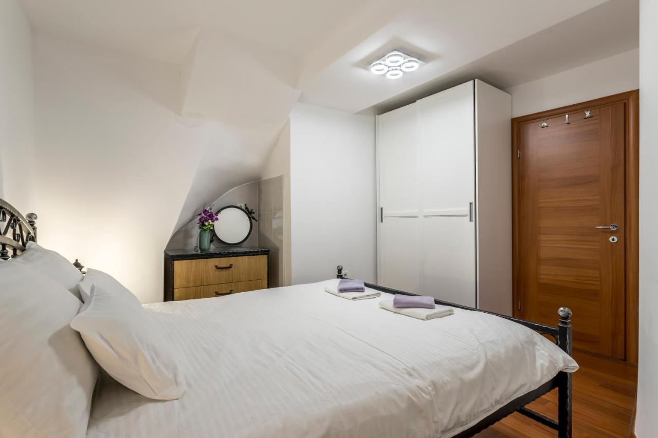 Apartment And Erede