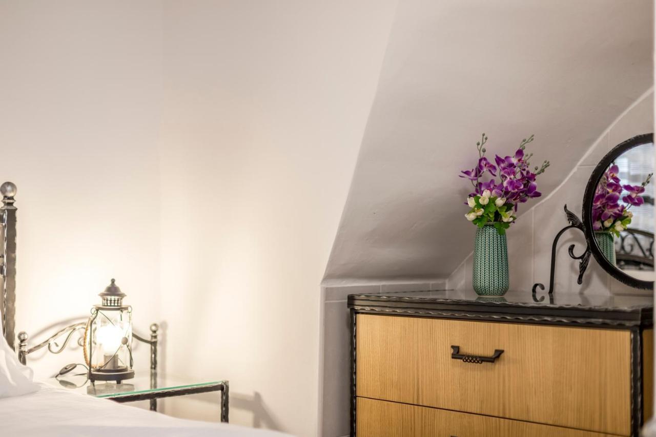 Apartment And Erede