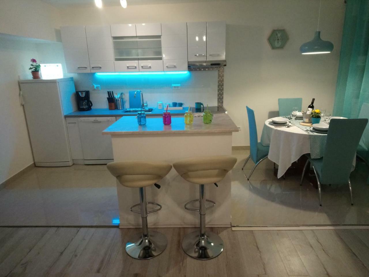 Aquamarine Split