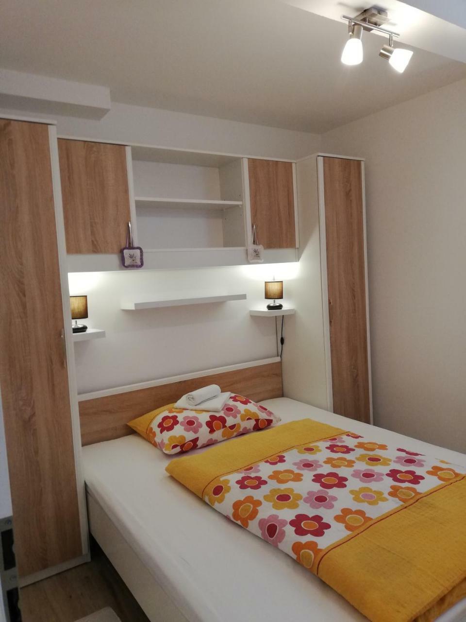 Viktorija Apartment